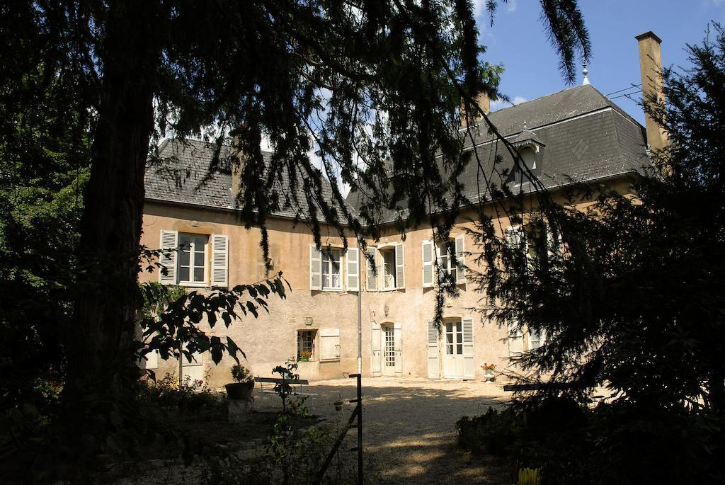 La Maison Des Gardes - Chambres D'Hotes Cluny Exteriér fotografie