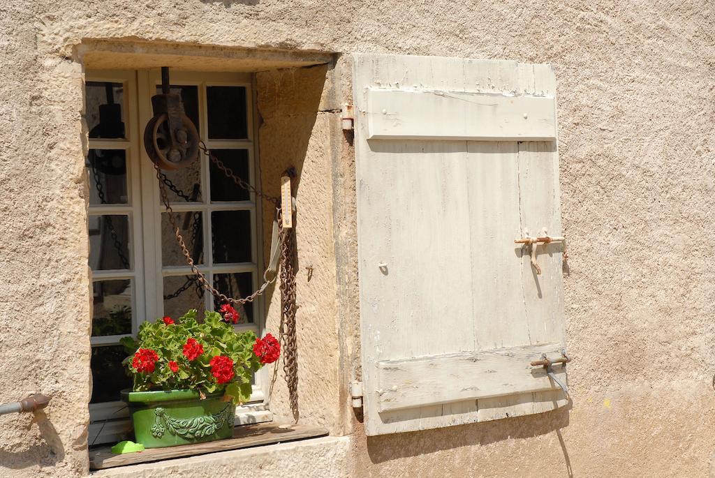 La Maison Des Gardes - Chambres D'Hotes Cluny Exteriér fotografie