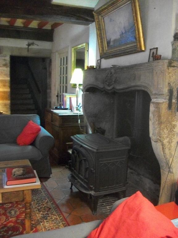 La Maison Des Gardes - Chambres D'Hotes Cluny Exteriér fotografie