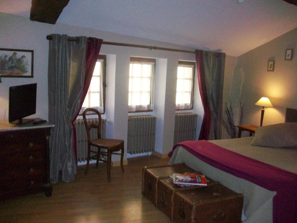 La Maison Des Gardes - Chambres D'Hotes Cluny Pokoj fotografie