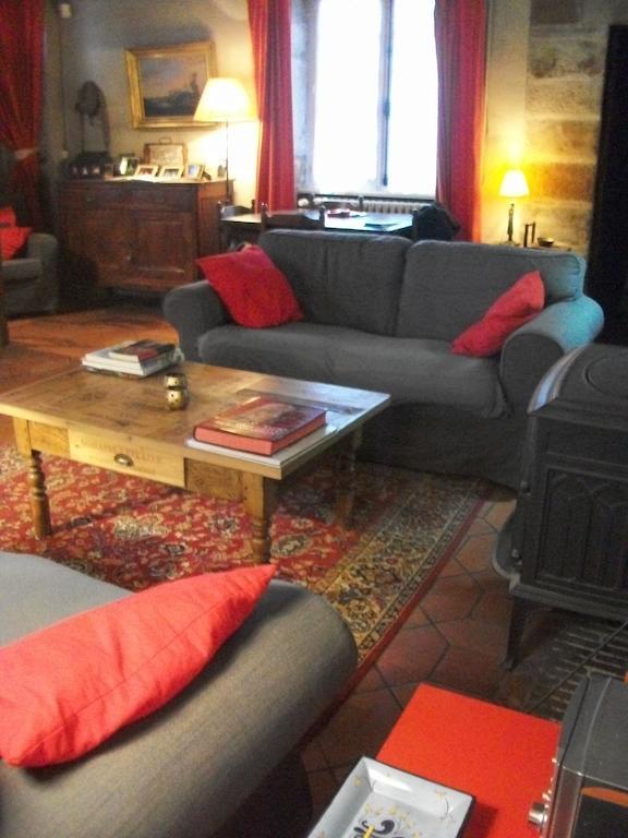 La Maison Des Gardes - Chambres D'Hotes Cluny Exteriér fotografie
