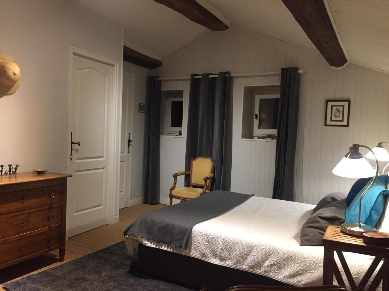 La Maison Des Gardes - Chambres D'Hotes Cluny Exteriér fotografie