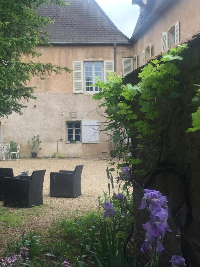 La Maison Des Gardes - Chambres D'Hotes Cluny Exteriér fotografie