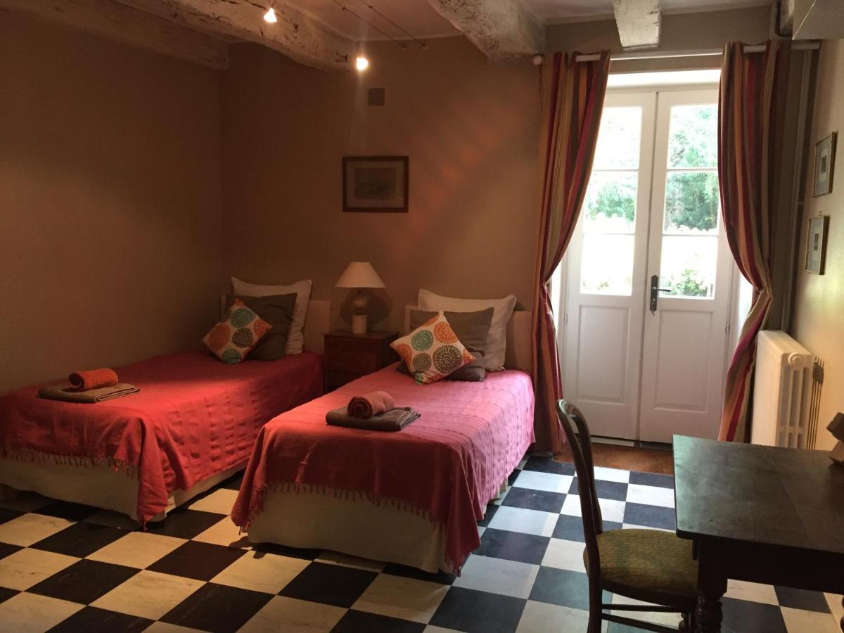 La Maison Des Gardes - Chambres D'Hotes Cluny Exteriér fotografie